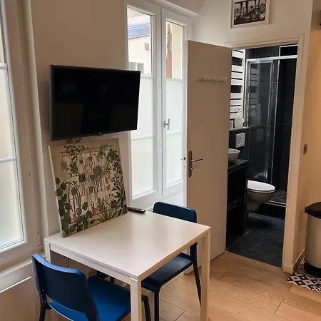 Atypique Aux Batignolles