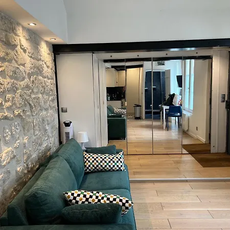 Atypique Aux Batignolles Apartment *